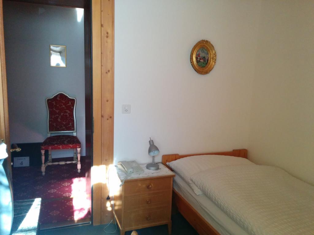 Hotel Croix D'Or Et Poste - Historisches Hotel Münster Zimmer foto
